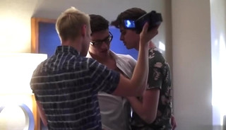 Big dick twinks threesome and cumshot