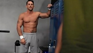 Roman Todd has hot sex with Dalton Riley at the gym