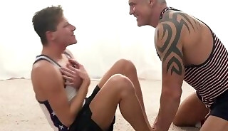 Petite gay filled in anal hole by hunk in doggystyle