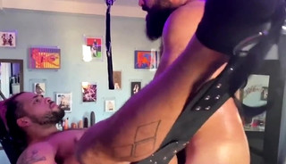 Daddy fodendo o rabudo - daddy fucking a big ass