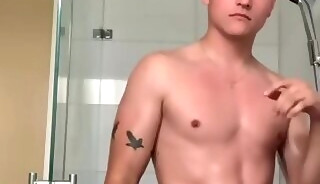 Lucas Kirchner nude posing and showering