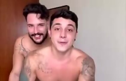 Anyone know the top's name?