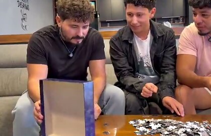 I made my friend believe that the three of us would put together a puzzle, but it was just an