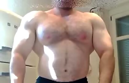 ICE CUM Eating
