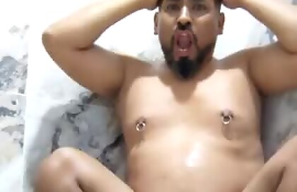 Alejandro Avila Bald Piggy Exposed