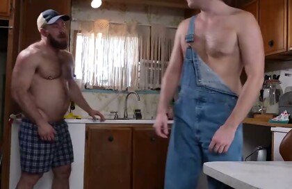 TRAILERTRASHBOYS Rock Hard Brody Baytes Savagely Barebacks Bear Ian Sterling