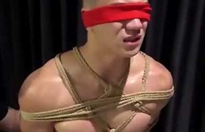 BONDAGE GUY