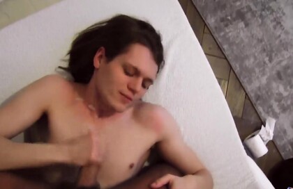 CZECH HUNTER 520 - Amateur Gay for Pay Barebacks Big Euro Dick