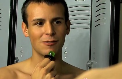 Locker Room Talk Turns Into A Nice &amp; Fun Encounter