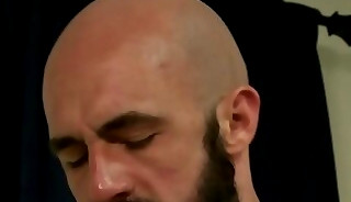 Bulky dude gets ass pounded hard