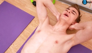 Gay workout buddies finish with bareback